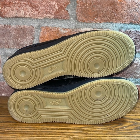 Nike Air Force 1 Low Black Gum DZ4404-001 Men's Size 10.5 - Picture 10 of 10